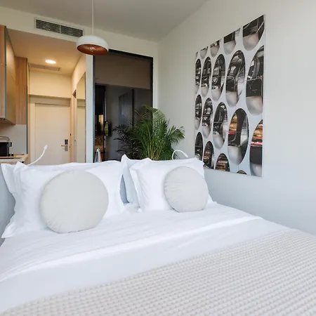 Moonlight Apartahotel