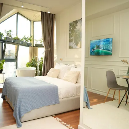 Moonlight Aparthotel Tirana