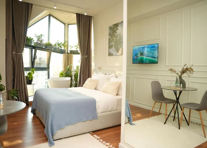 Moonlight Aparthotel Tirana