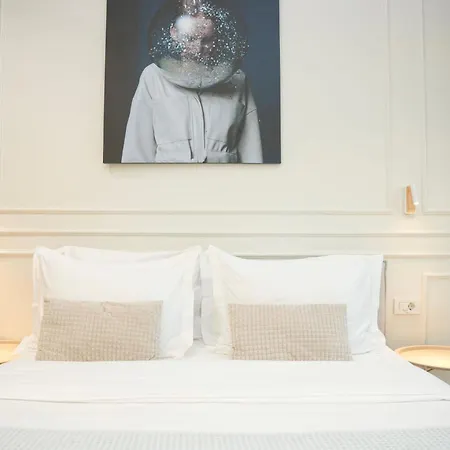 Moonlight 3* טיראנה