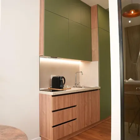 Moonlight טיראנה